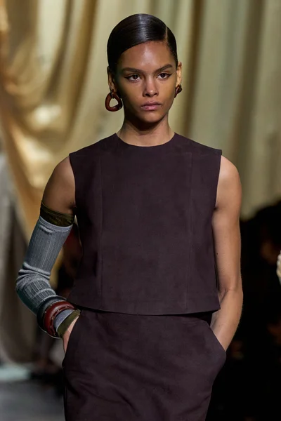 Look 73